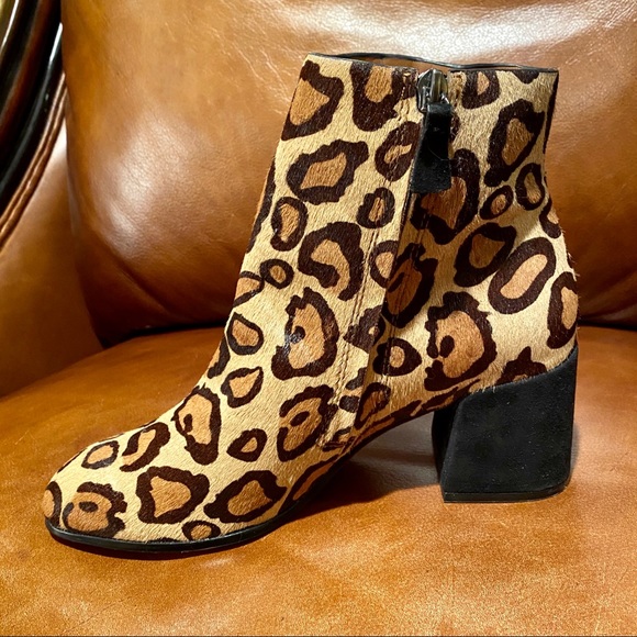 New Naked Feet Women’s Leopard Print Ankle Boots - Picture 4 of 9